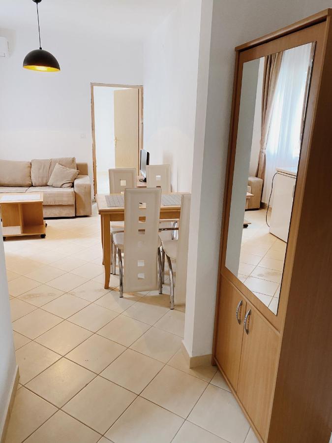 Apartments Sneki Baošići エクステリア 写真